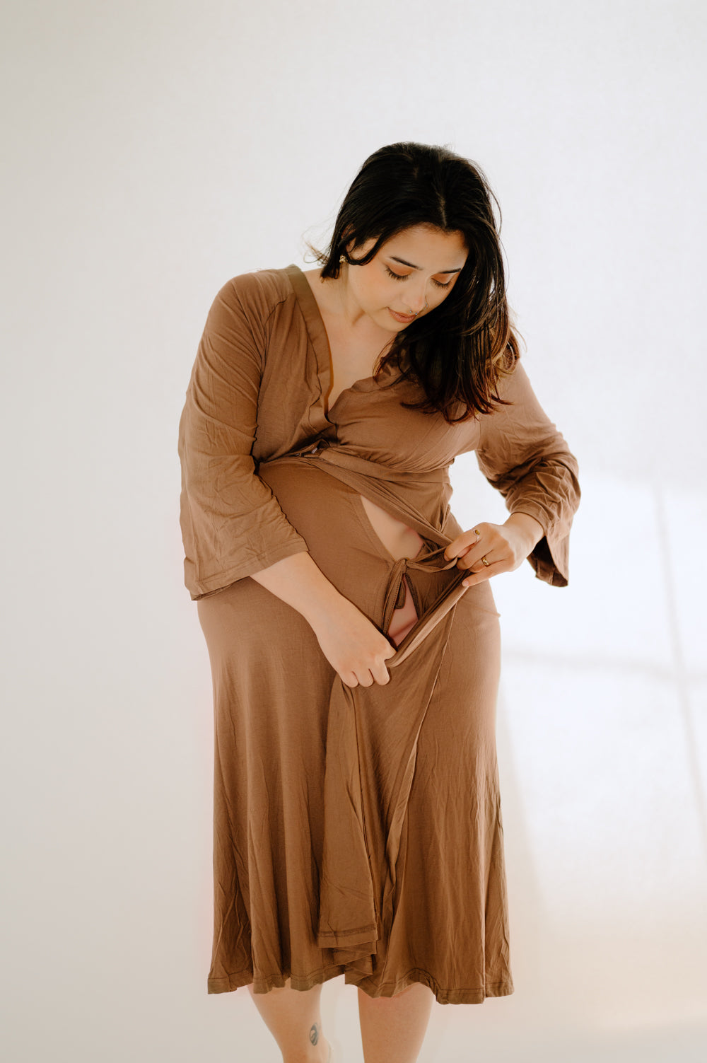 Amelia Labor & Postpartum Gown in Caramel