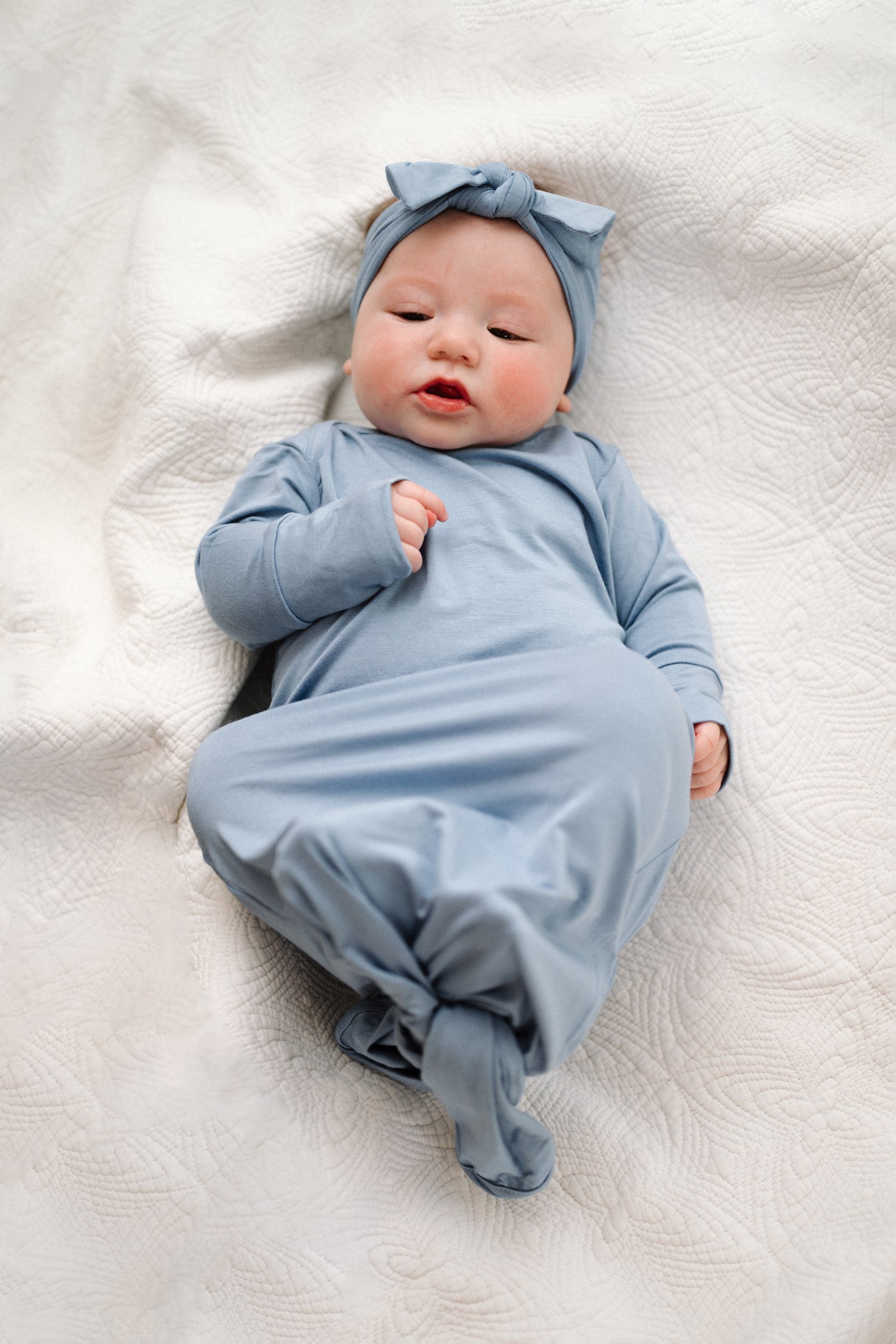 Baby Knot Gown and Bow Set: Periwinkle