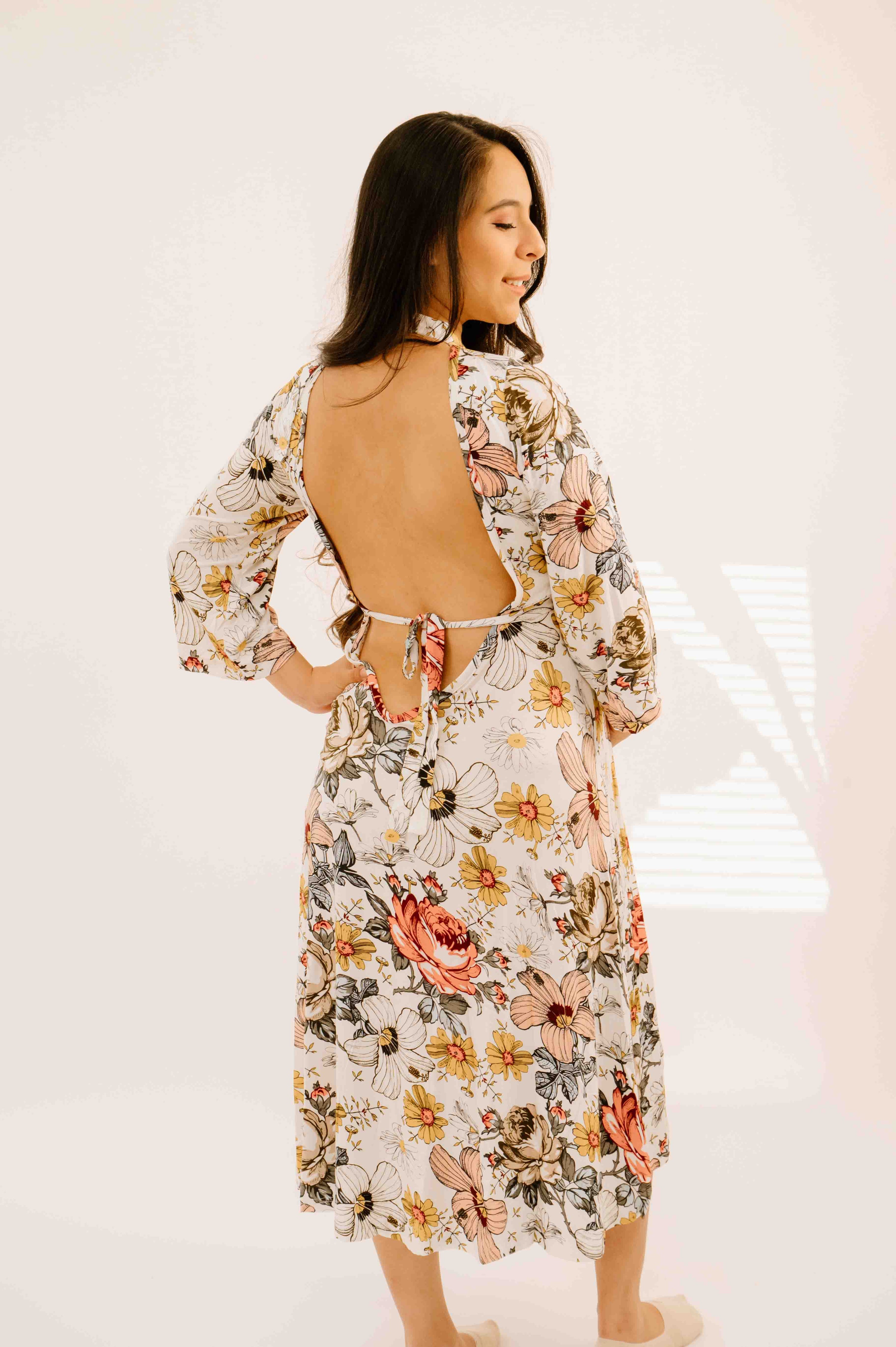 Lila Labor & Postpartum Gown in Vintage Floral with 2 Pockets